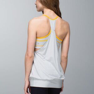 Lululemon No Limits Silver Spoon / Pop Stripe Light Gray Size 4 Tank Top